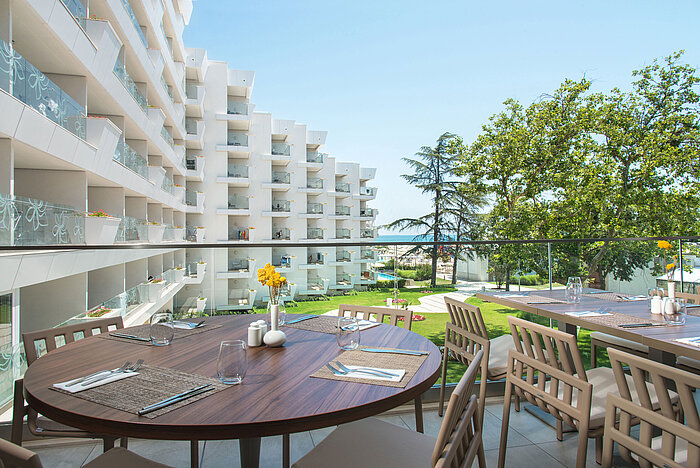 Restaurant Lady Lindy | Maritim Hotel Amelia Albena Resort